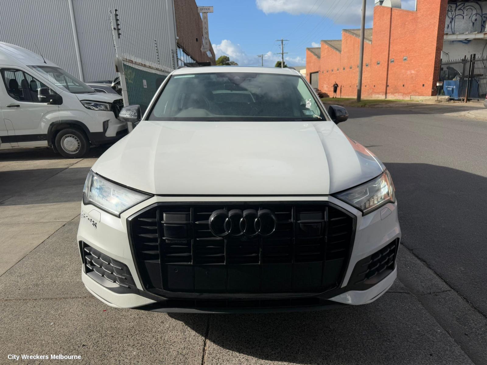 AUDI Q7 PARCEL SHELF CARGO BLIND, CARGO BLIND, 4M, 07/2015 ONWARDS