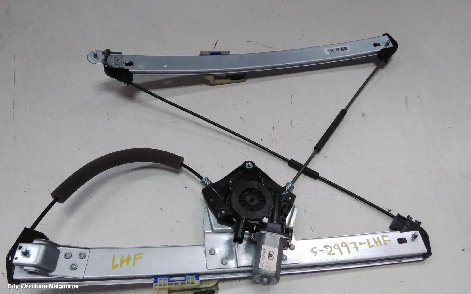 TOYOTA LANDCRUISER RIGHT TAILLIGHT, 100 SERIES, 10/2002 - 06/2005