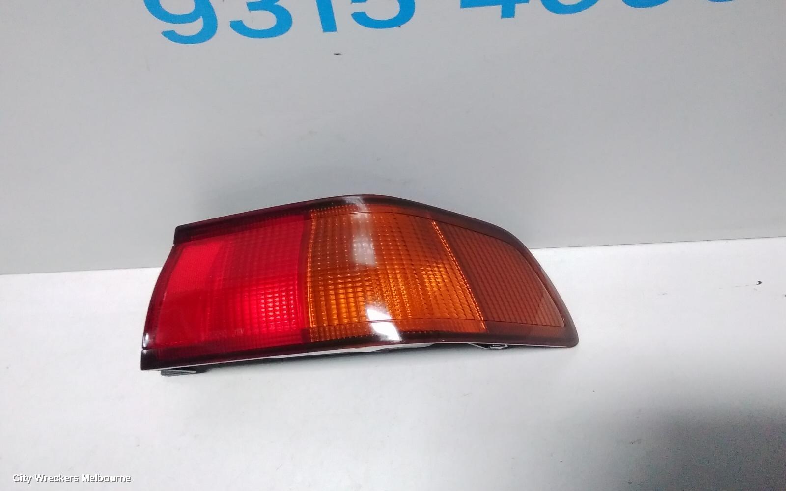 TOYOTA CAMRY RIGHT TAILLIGHT, SK20, SEDAN, 08/1997 - 09/2000