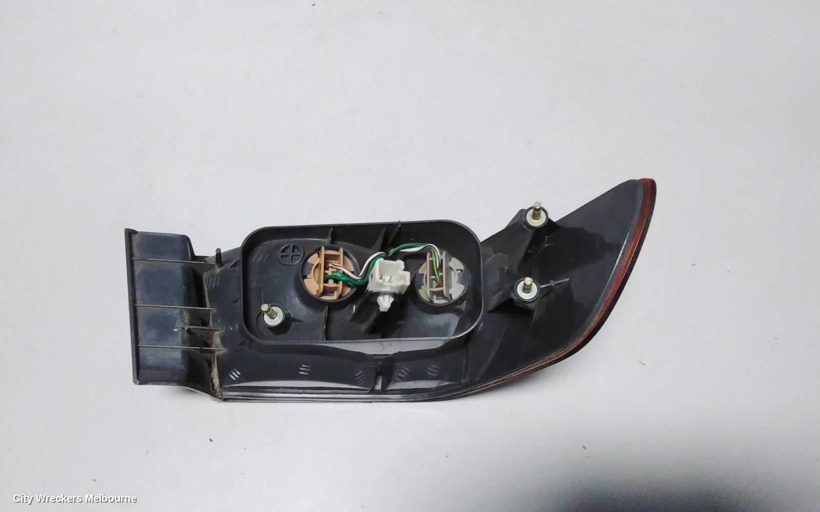 TOYOTA CAMRY RIGHT TAILLIGHT, SK20, SEDAN, 08/1997 - 09/2000
