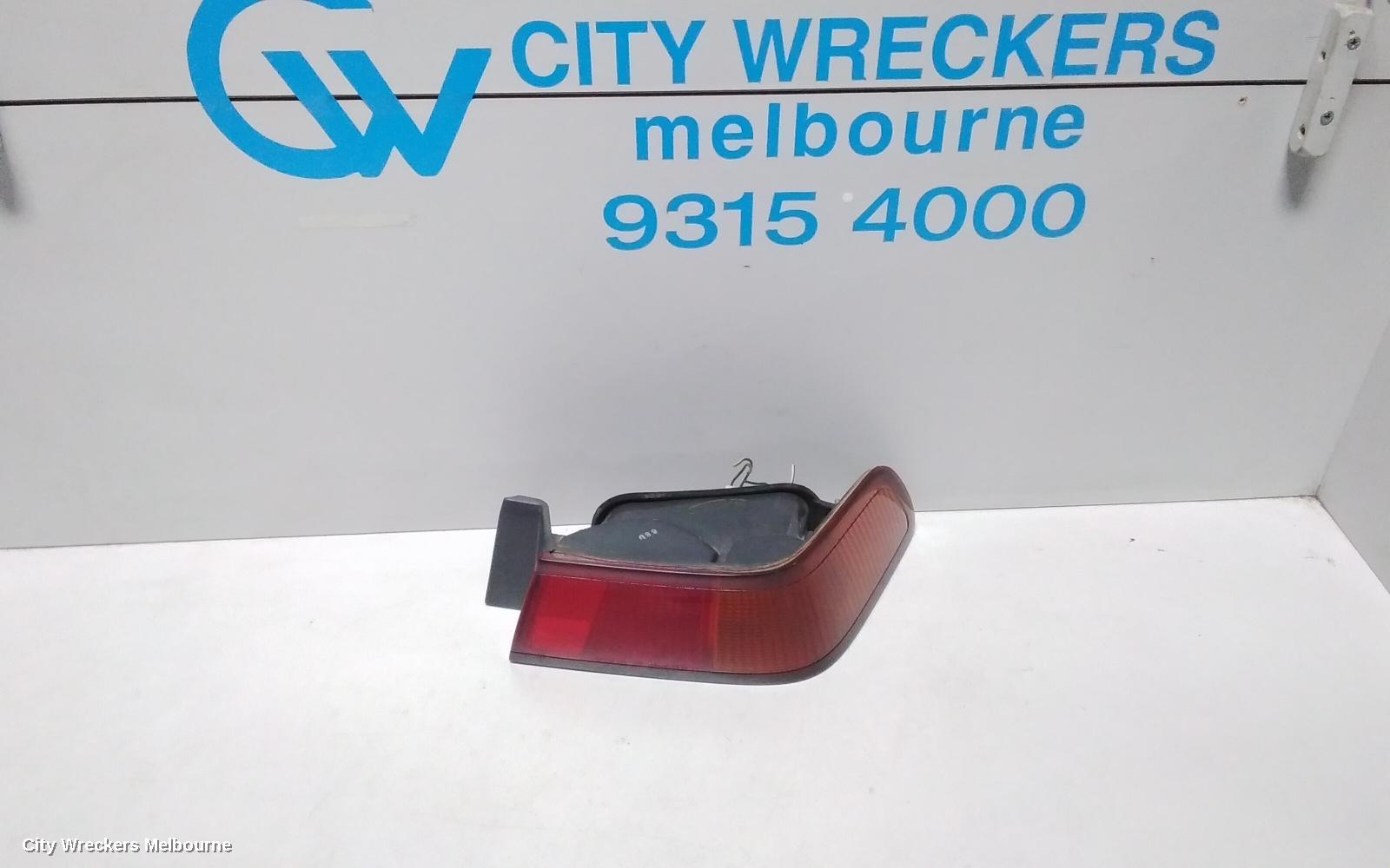 TOYOTA CAMRY RIGHT TAILLIGHT, SK20, SEDAN, 08/1997 - 09/2000