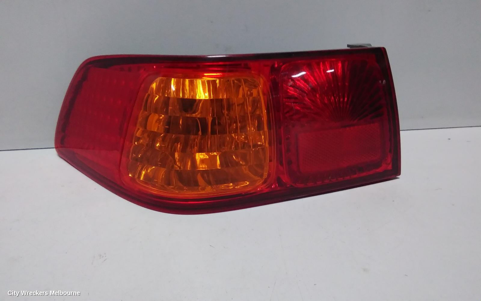 TOYOTA CAMRY LEFT TAILLIGHT, SK20, SEDAN, 10/2000 - 08/2002