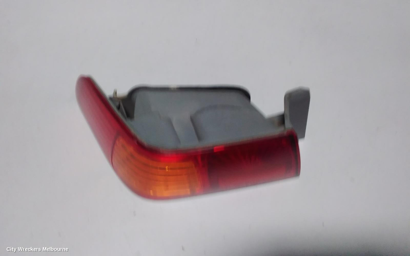 TOYOTA CAMRY LEFT TAILLIGHT, SK20, SEDAN, 10/2000 - 08/2002