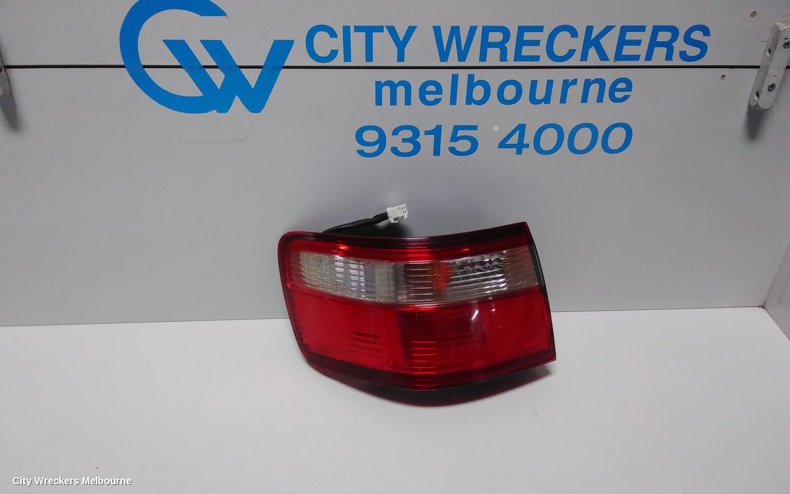 TOYOTA CAMRY LEFT TAILLIGHT, SK20, WAGON, LENS# 33-26, 08/1997 - 08/2002