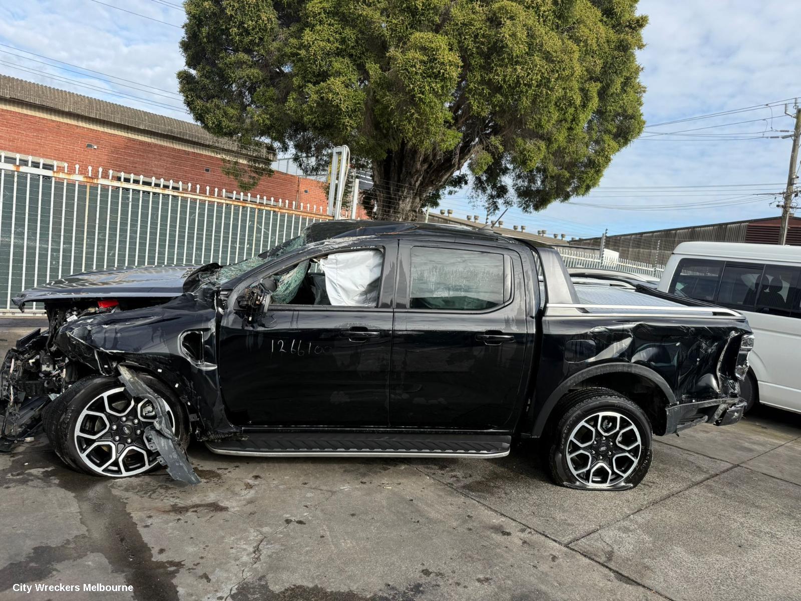 FORD RANGER DOOR HANDLE, RA, LH FRONT, OUTER, COLOUR CODED, NON KEYLESS ENTRY TYPE, 05/2022 ONWARDS