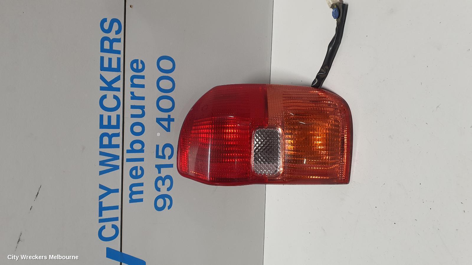 TOYOTA RAV4 RIGHT TAILLIGHT, ACA2#R, LENS # 42-26, 07/2000 - 07/2003