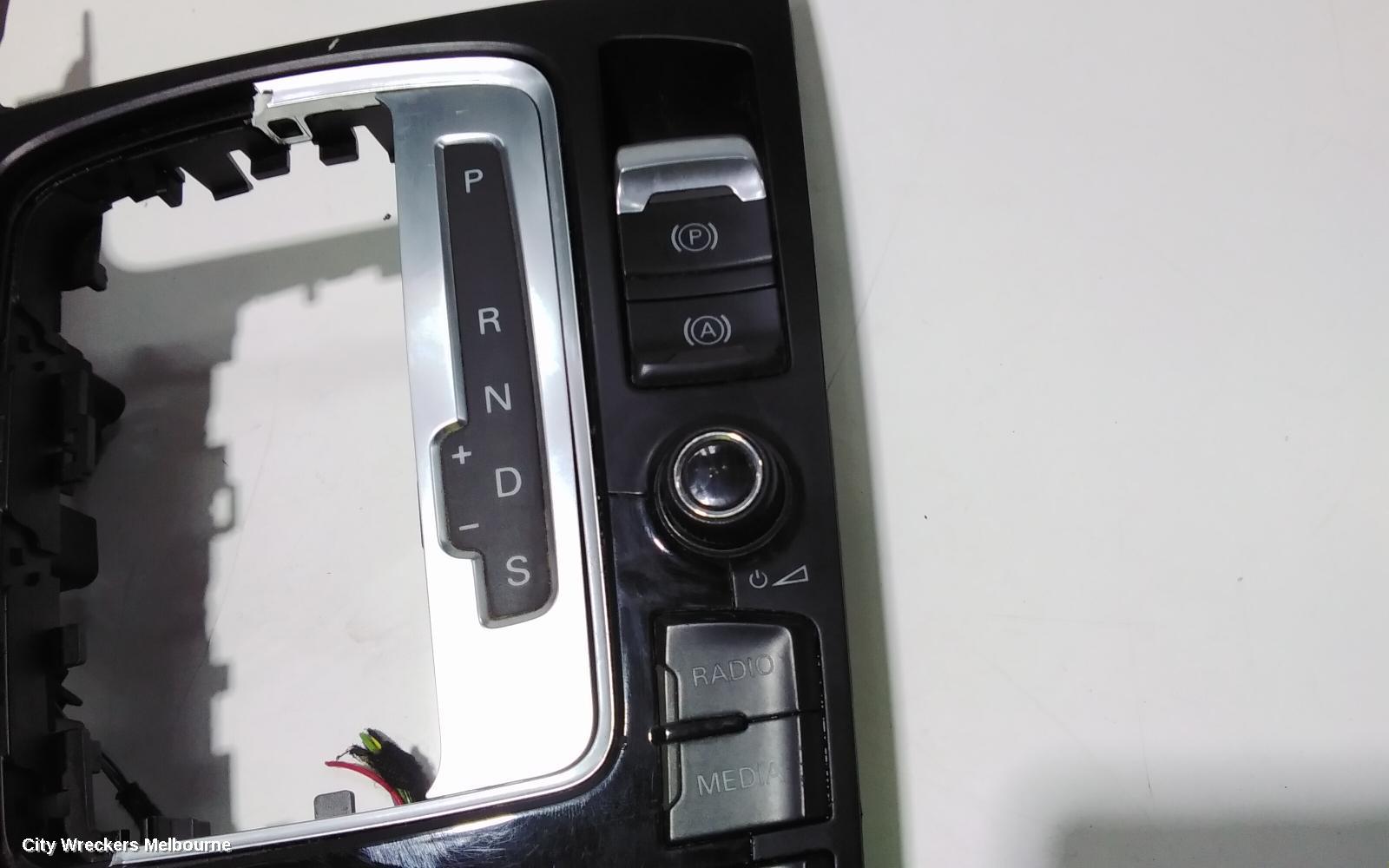 AUDI A4 RADIO/CD/DVD/SAT/TV, MMI CONTROLS, B8 8K, P/N 8T0919609C, 02/2008 - 09/2015