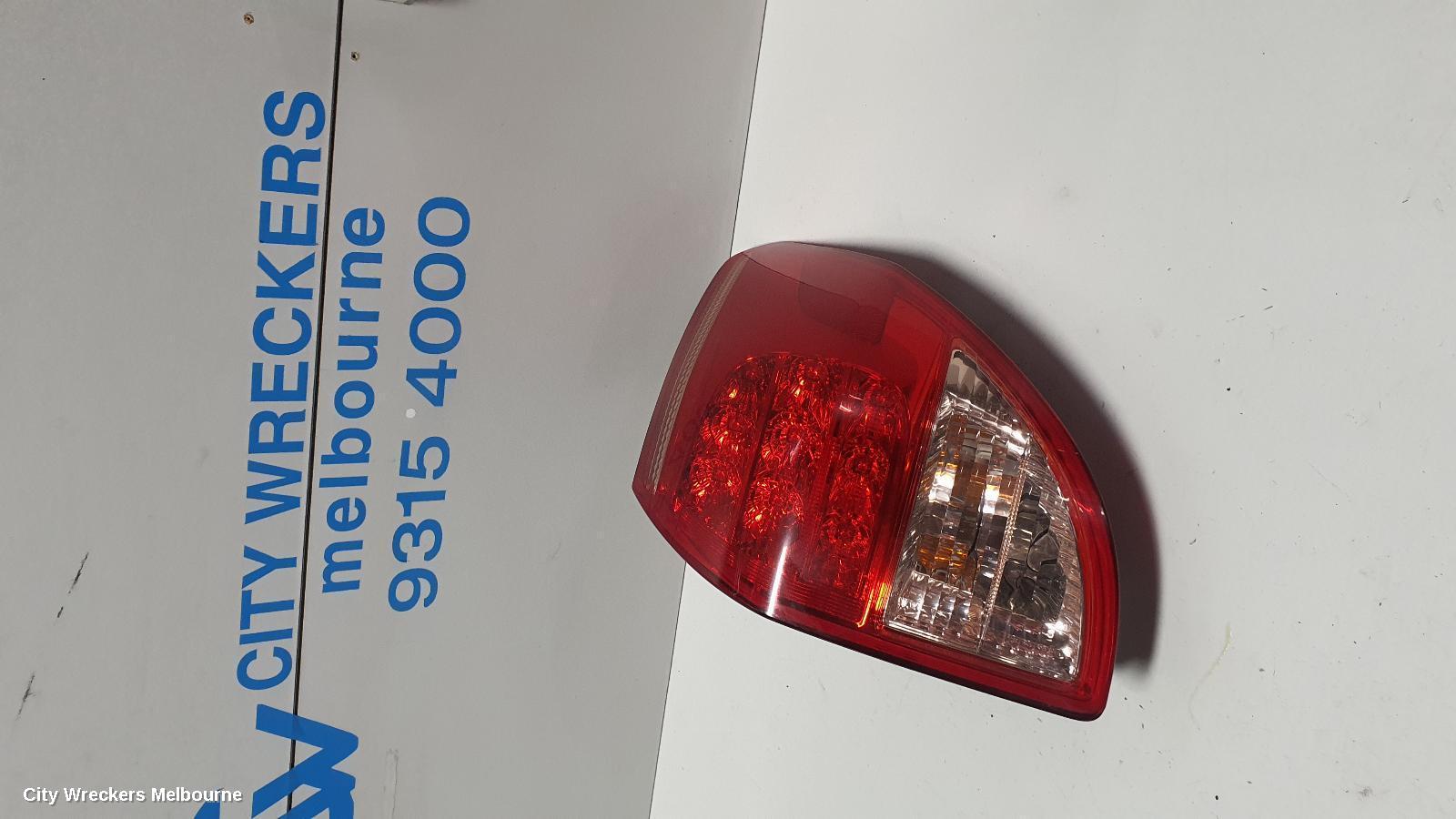 TOYOTA RAV4 RIGHT TAILLIGHT, ACA33, 11/2005 - 08/2008