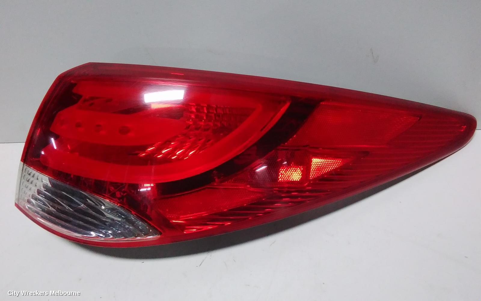 HYUNDAI IX35 RIGHT TAILLIGHT, LM SERIES (VIN KMHJ), IN BODY, 11/2009 - 01/2016