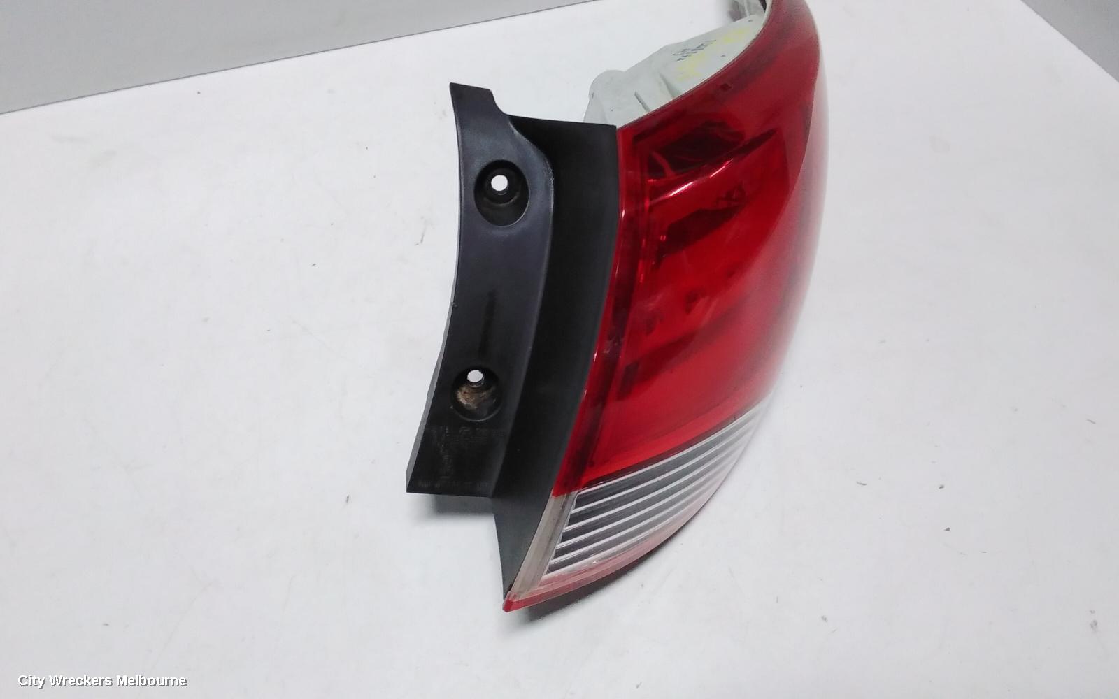 HYUNDAI IX35 RIGHT TAILLIGHT, LM SERIES (VIN KMHJ), IN BODY, 11/2009 - 01/2016