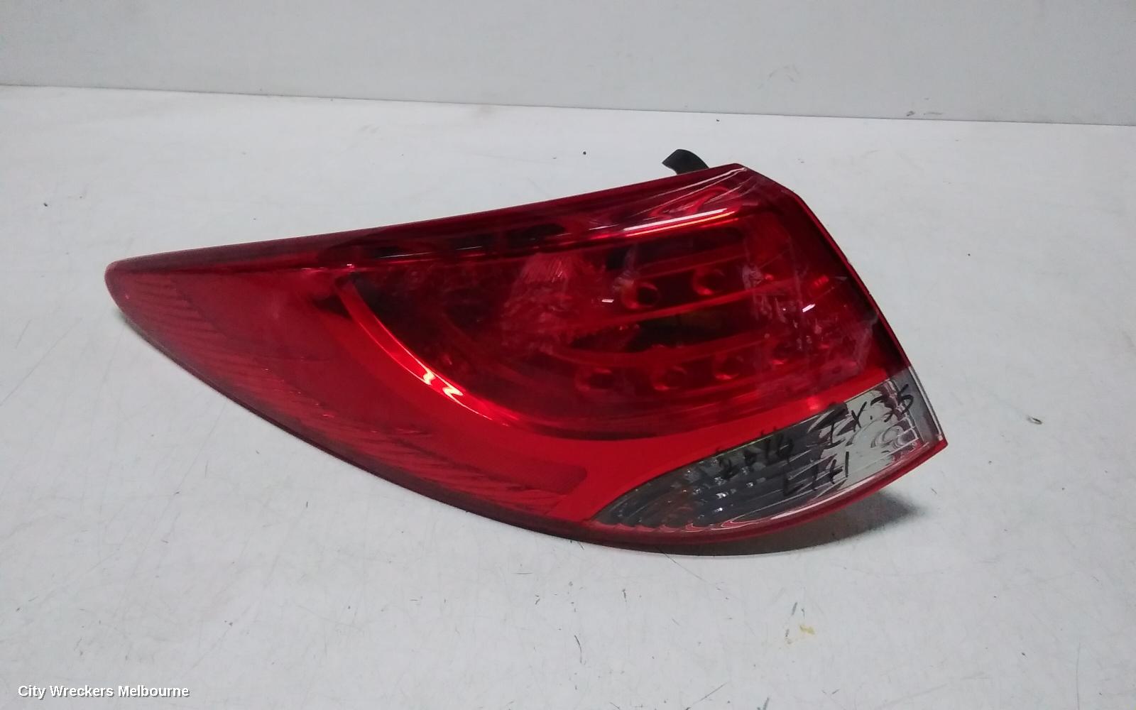 HYUNDAI IX35 LEFT TAILLIGHT, LM SERIES (VIN KMHJ), IN BODY, 11/2009 - 01/2016