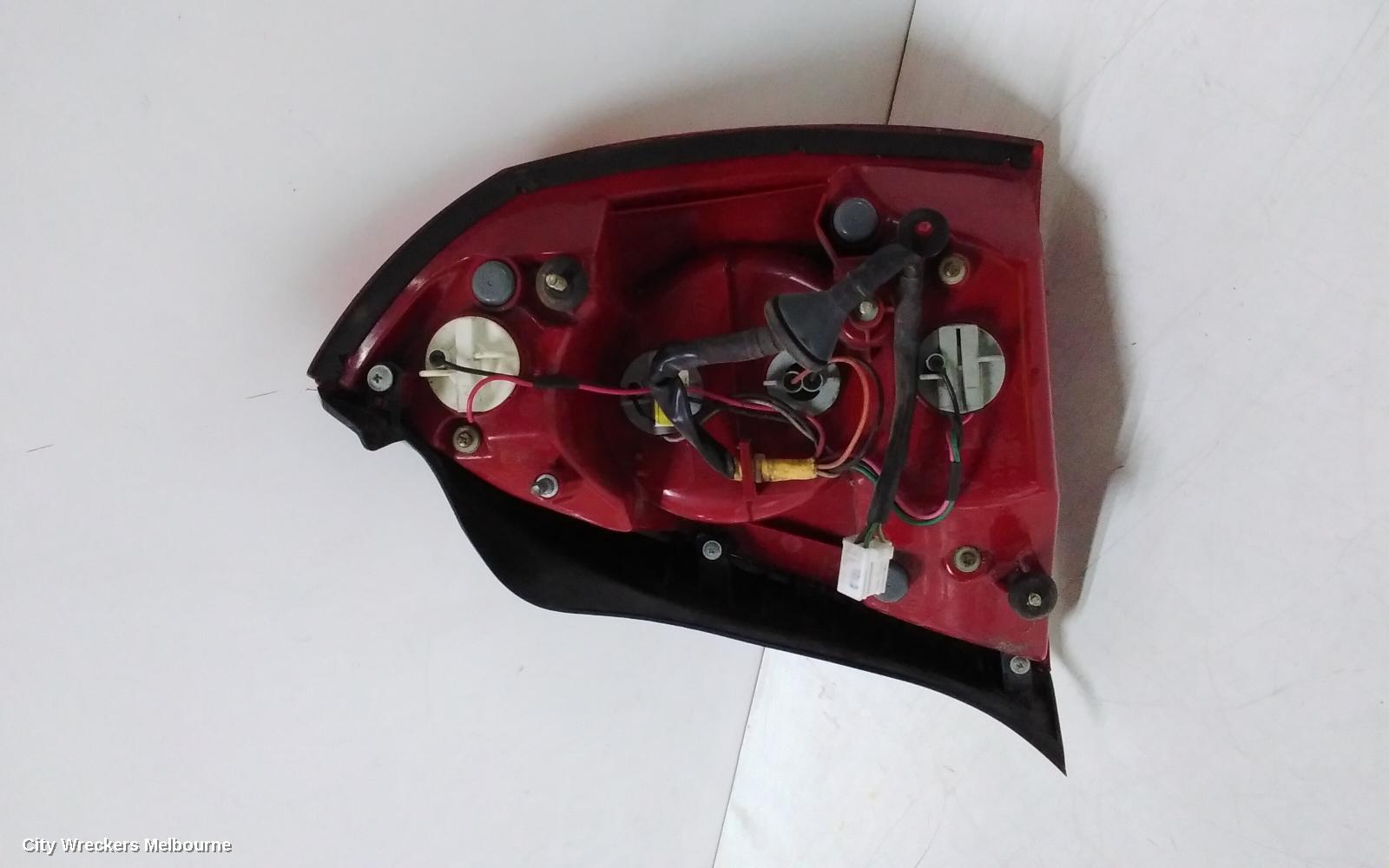 HYUNDAI ELANTRA LEFT TAILLIGHT, XD, SEDAN, 10/2003 - 07/2006