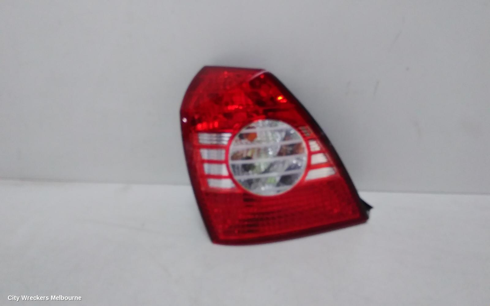 HYUNDAI ELANTRA LEFT TAILLIGHT, XD, SEDAN, 10/2003 - 07/2006