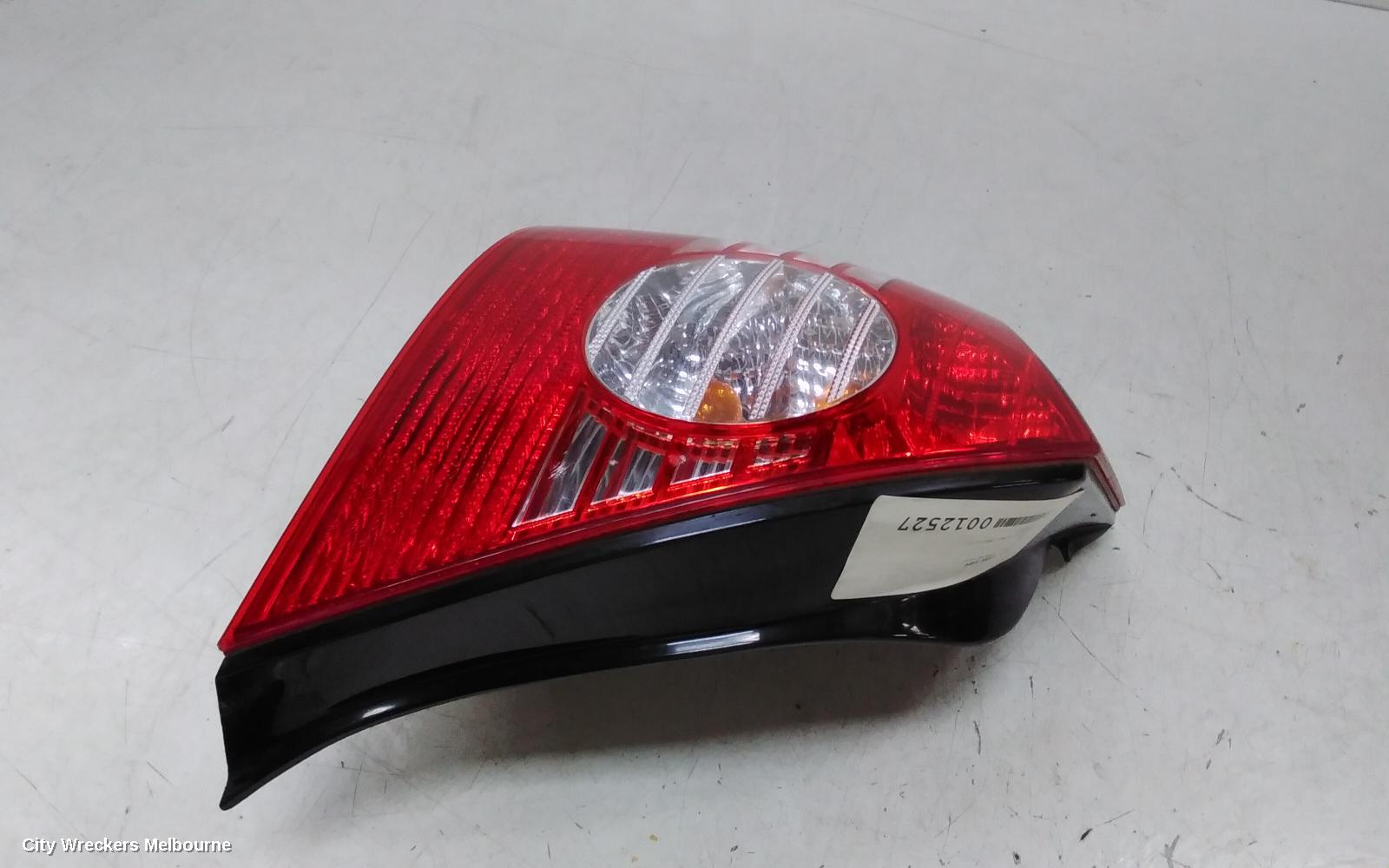 HYUNDAI ELANTRA LEFT TAILLIGHT, XD, SEDAN, 10/2003 - 07/2006