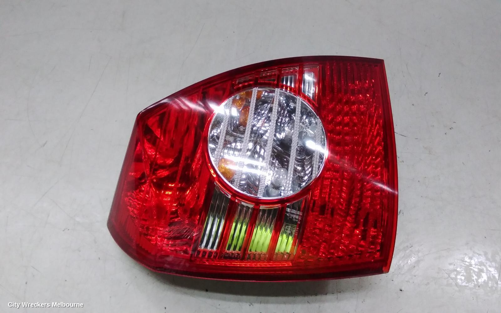 HYUNDAI ELANTRA LEFT TAILLIGHT, XD, SEDAN, 10/2003 - 07/2006