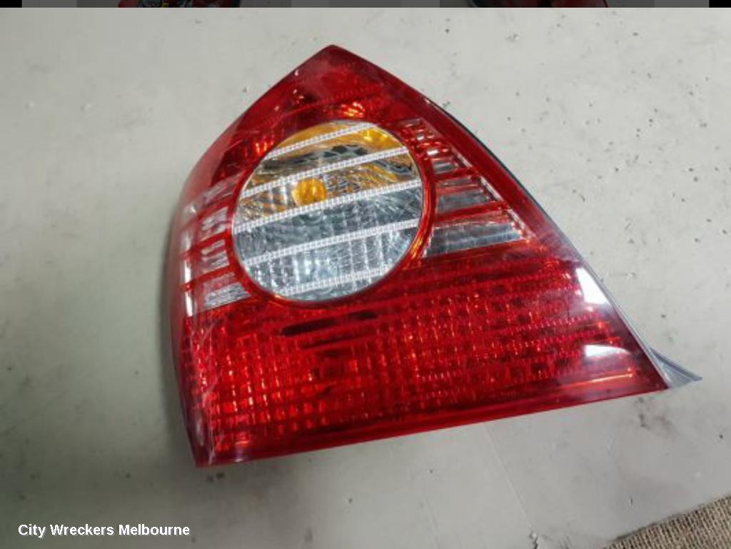 HYUNDAI ELANTRA LEFT TAILLIGHT, XD, SEDAN, 10/2003 - 07/2006