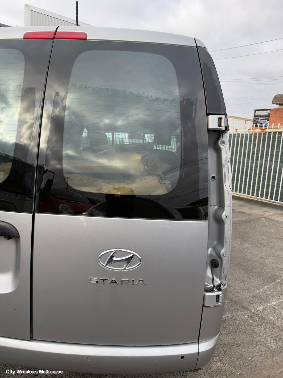 HYUNDAI STARIA RIGHT DOOR MIRROR, US4, COLOUR CODED, AUTO POWER FOLD TYPE, HEATED TYPE, NON BLIND SPOT TYPE, 04/2021 ONWARDS