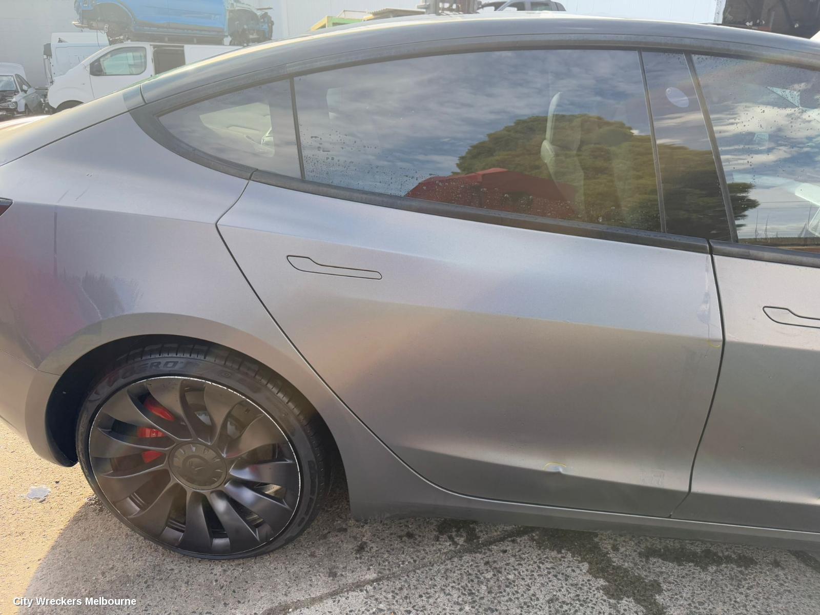 TESLA MODEL 3 SIDE STEP/SKIRT, 1ST GEN, 06/2019 ONWARDS