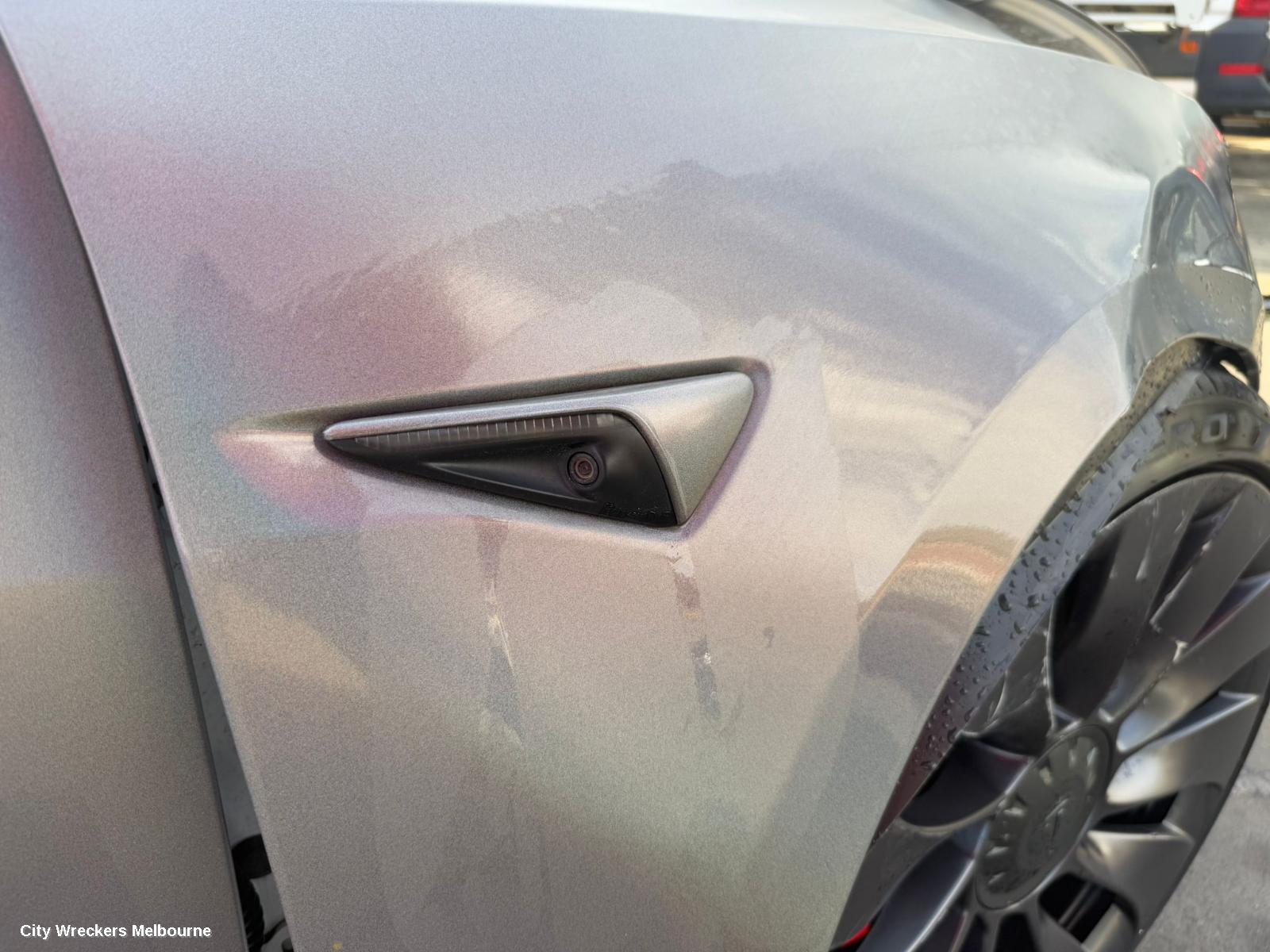 TESLA MODEL 3 SIDE STEP/SKIRT, 1ST GEN, 06/2019 ONWARDS