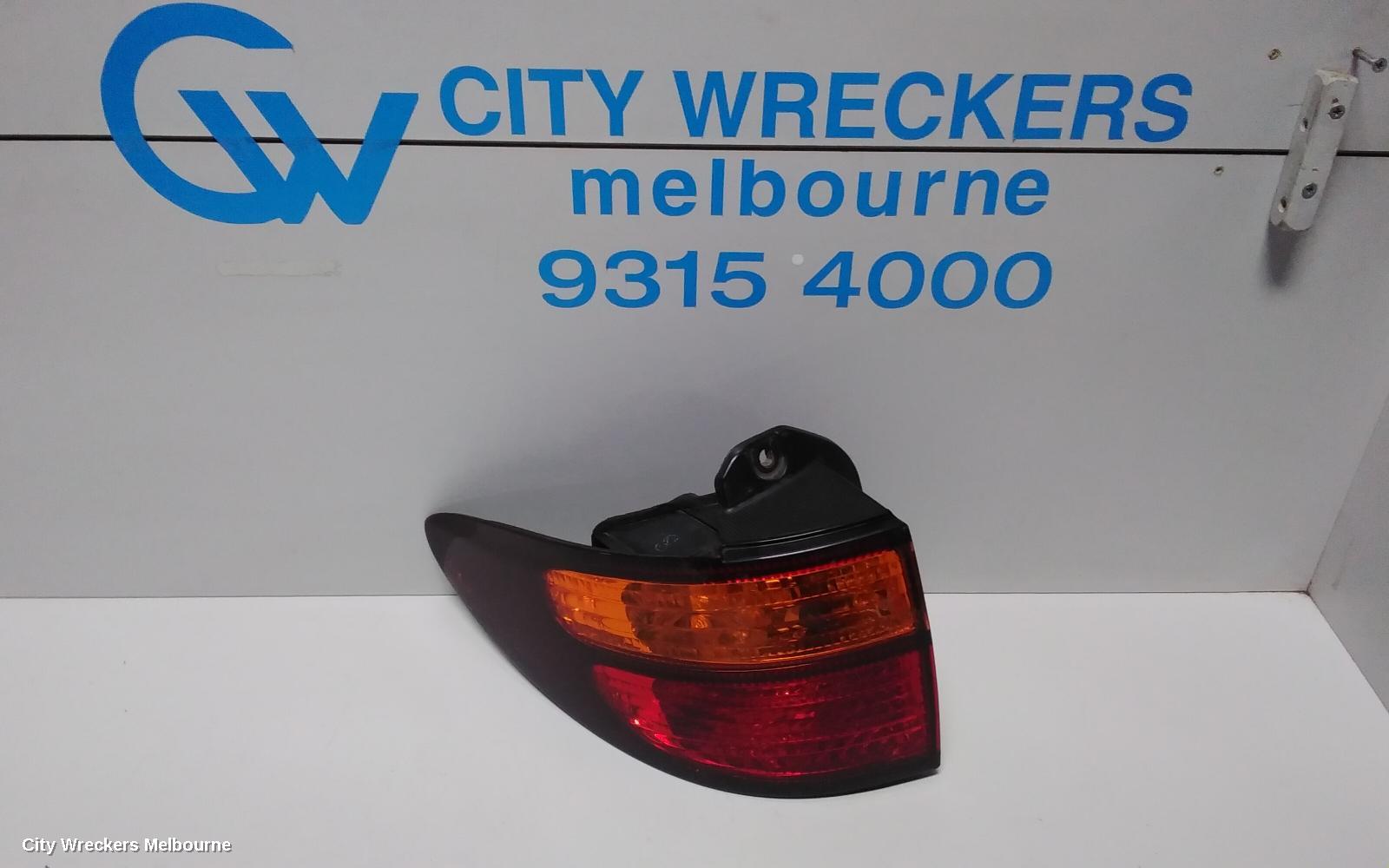 TOYOTA TARAGO LEFT TAILLIGHT, ACR30 (JAP TYPE), 06/2000 - 06/2003