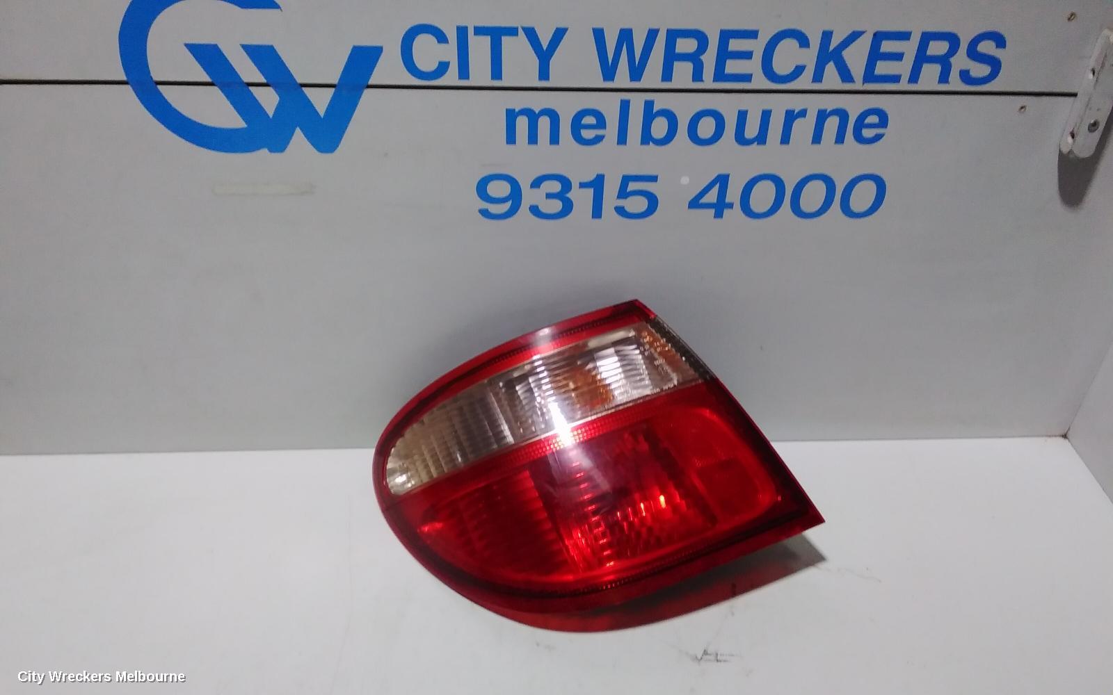 NISSAN PULSAR LEFT TAILLIGHT, N16 SI, SEDAN, 07/2000 - 07/2003