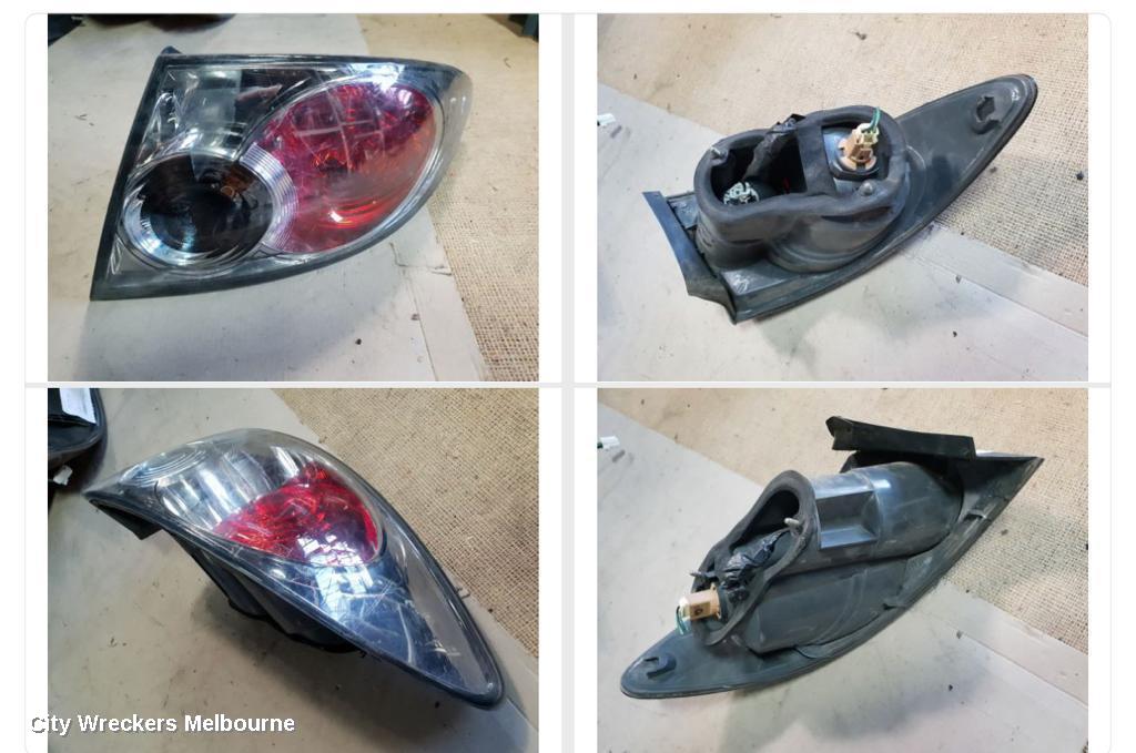 MAZDA 6 RIGHT TAILLIGHT, GG/GY, IN BODY, SEDAN/HATCH, LENS# 220-61980, 08/2005 - 11/2007