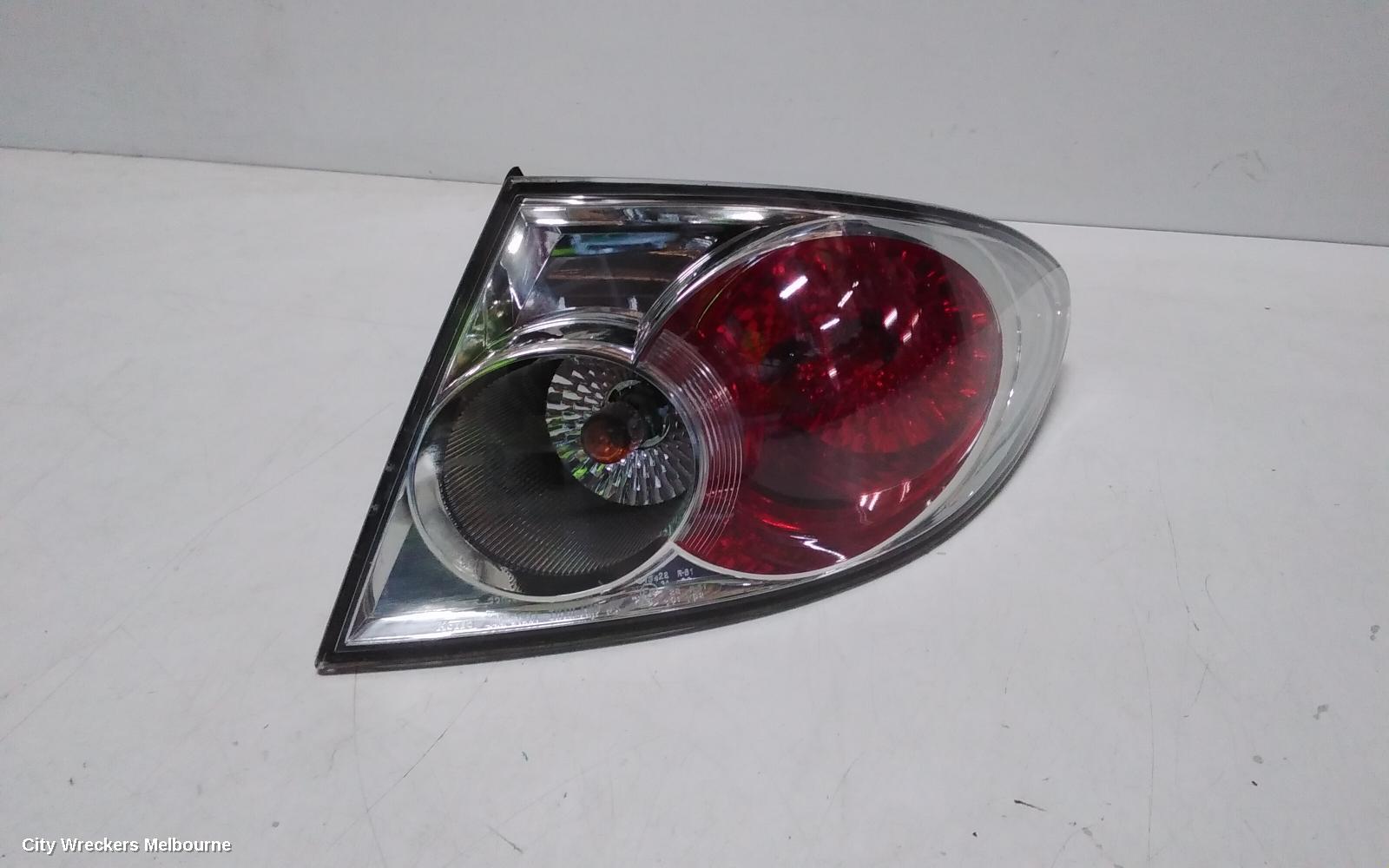 MAZDA 6 RIGHT TAILLIGHT, GG/GY, IN BODY, SEDAN/HATCH, LENS# 220-61980, 08/2005 - 11/2007