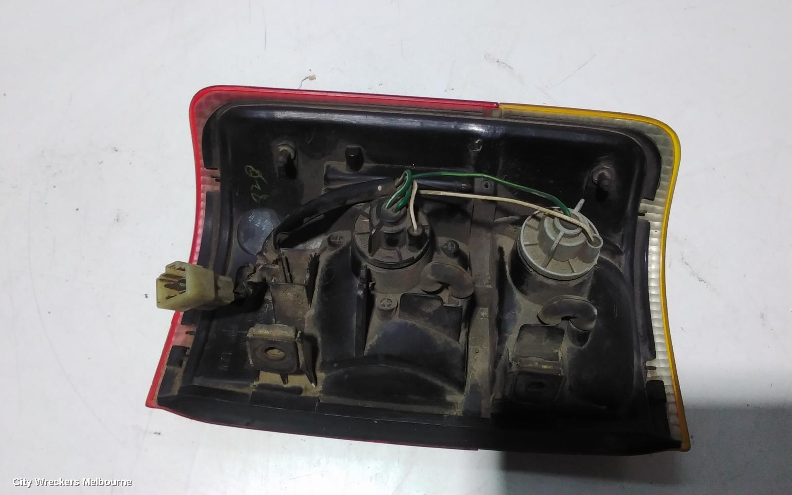 TOYOTA SURF RIGHT TAILLIGHT, N180, LENS# 35-62, 95-99