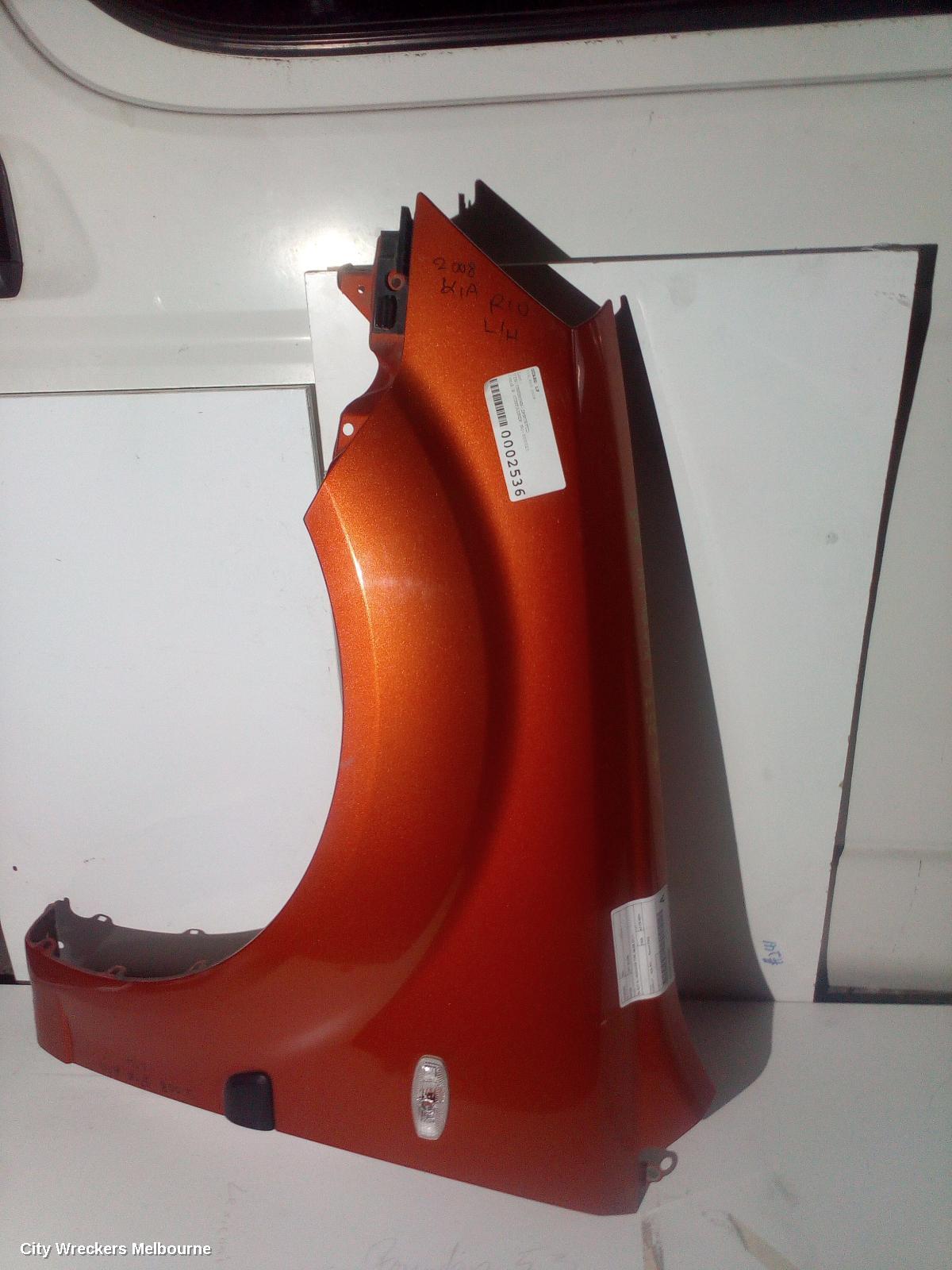 KIA RIO LEFT GUARD, JB, SUIT W/ INDICATOR TYPE, 08/2005 - 07/2011