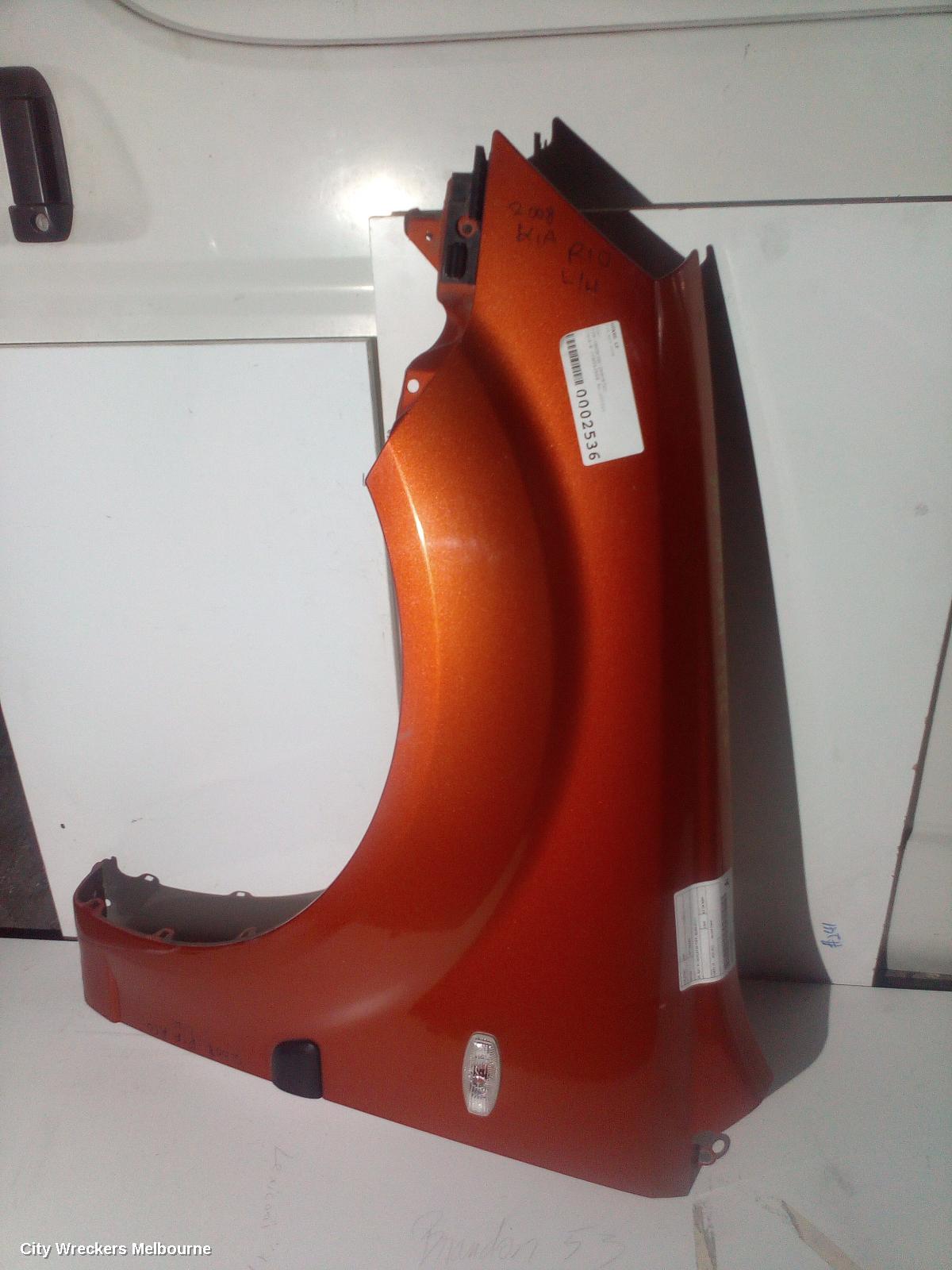 KIA RIO LEFT GUARD, JB, SUIT W/ INDICATOR TYPE, 08/2005 - 07/2011