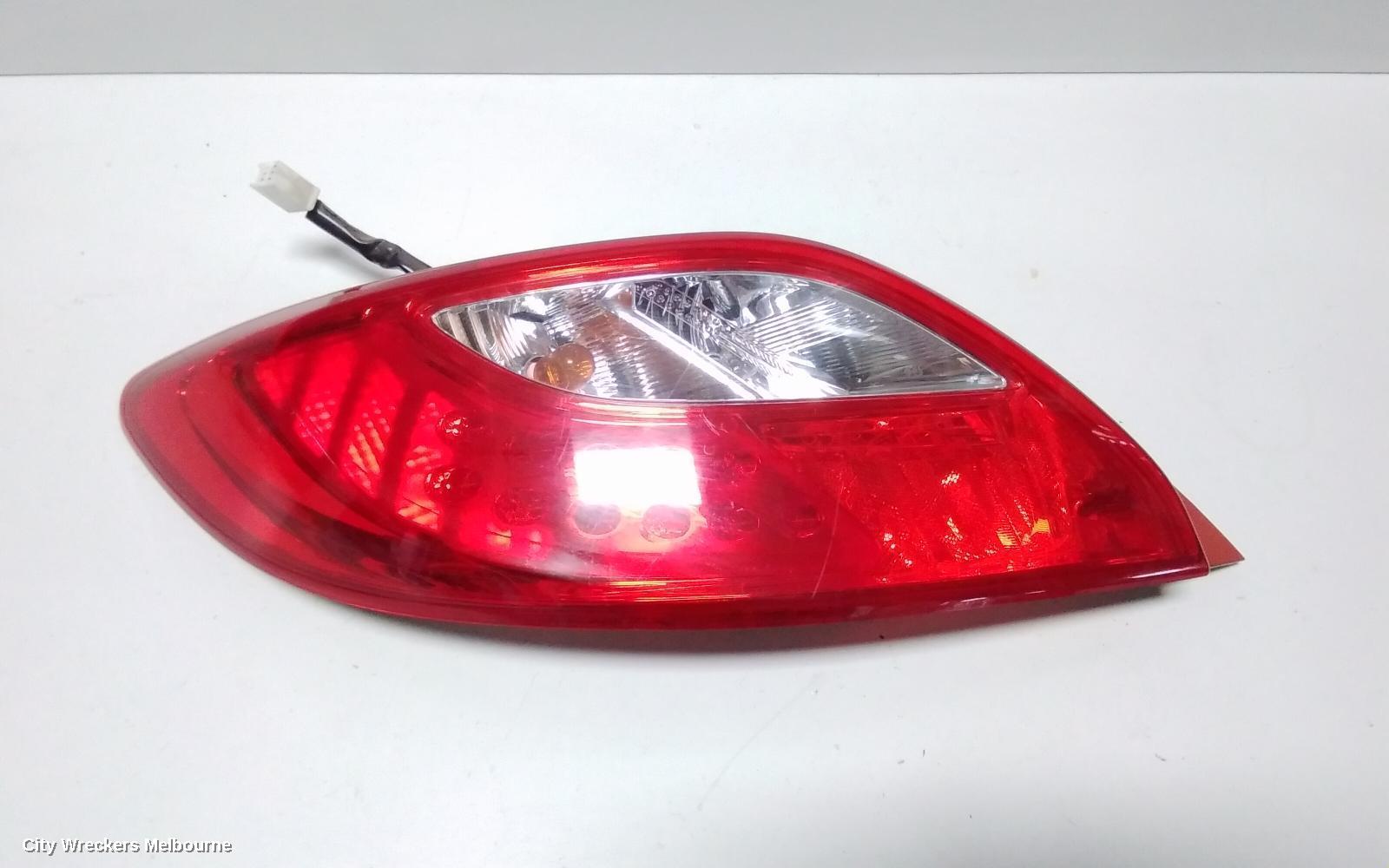 MAZDA 2 LEFT TAILLIGHT, HATCH, DE SERIES, 09/2007 - 09/2014
