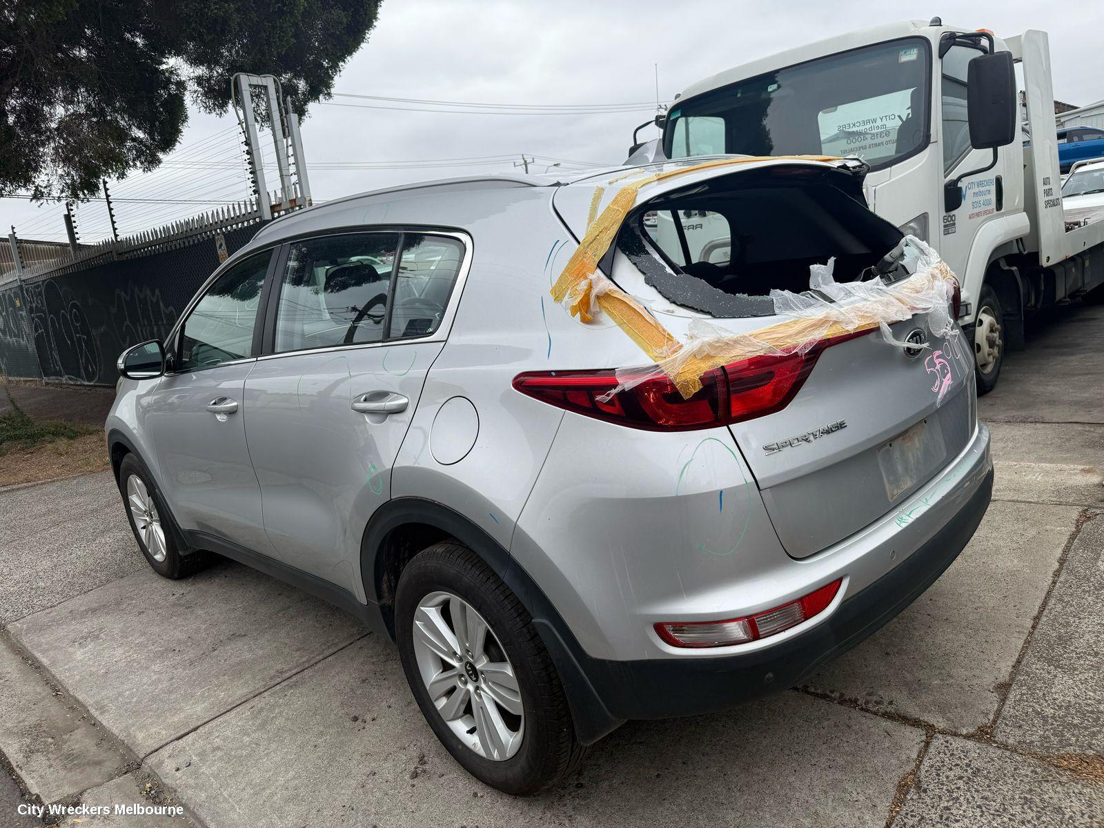KIA SPORTAGE LEFT FRONT DOOR WINDOW, QL, 10/2015 - 08/2021