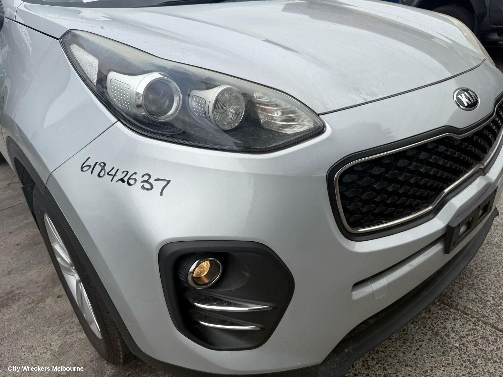KIA SPORTAGE LEFT FRONT DOOR WINDOW, QL, 10/2015 - 08/2021