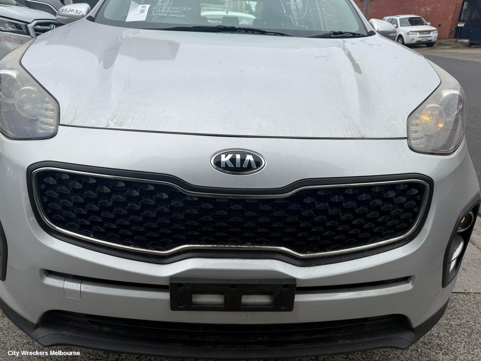 KIA SPORTAGE LEFT FRONT DOOR WINDOW, QL, 10/2015 - 08/2021