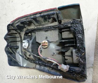 SUBARU FORESTER LEFT TAILLIGHT, VIN JF2SF5..., 01/2000 - 06/2002