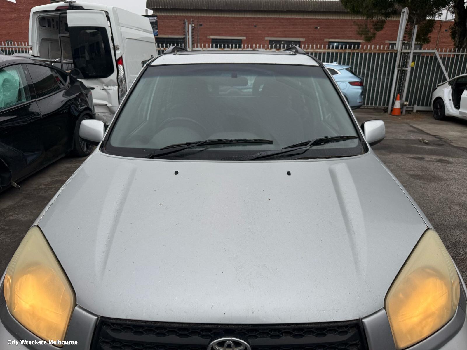 TOYOTA RAV4 RIGHT HEADLAMP, ACA2#, 07/2000 - 07/2003