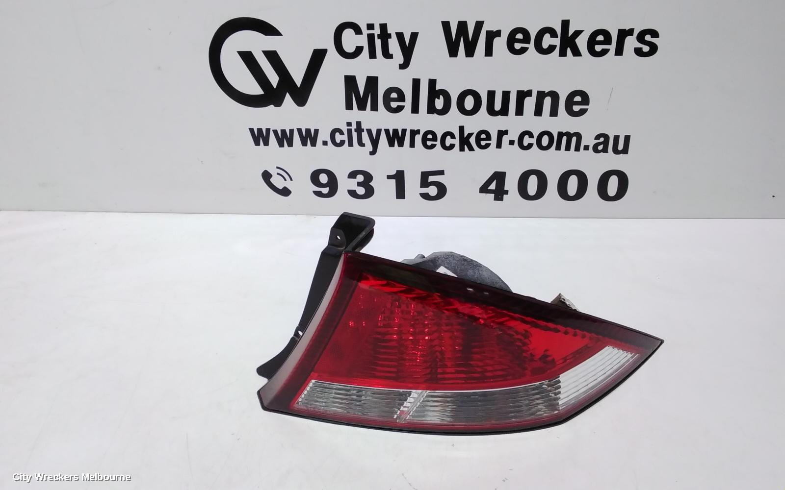 FORD FALCON RIGHT TAILLIGHT, AU1, SEDAN, FAIRMONT, 09/1998 - 04/2000