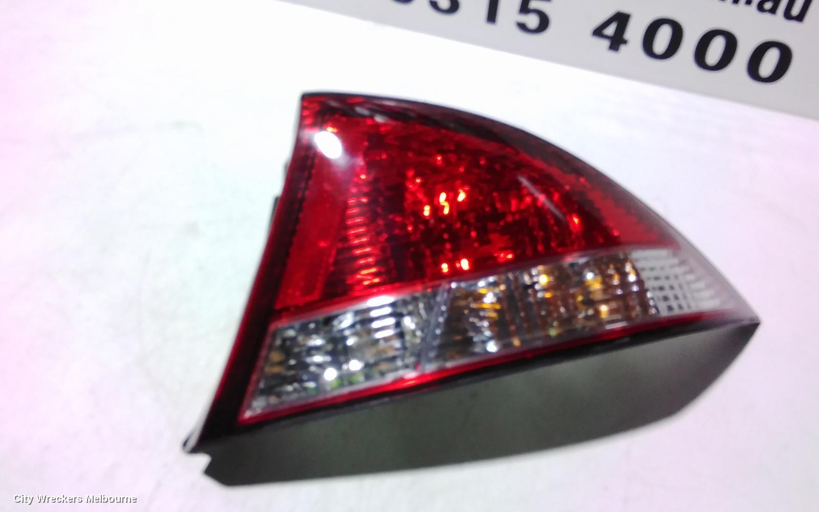 FORD FALCON RIGHT TAILLIGHT, AU1, SEDAN, FAIRMONT, 09/1998 - 04/2000
