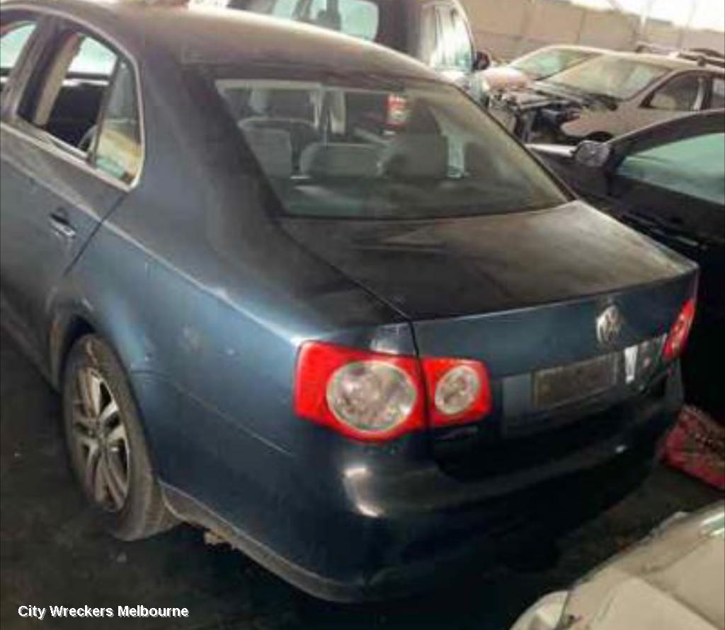 VOLKSWAGEN JETTA RIGHT TAILLIGHT, 1KM, 02/2006 - 07/2011