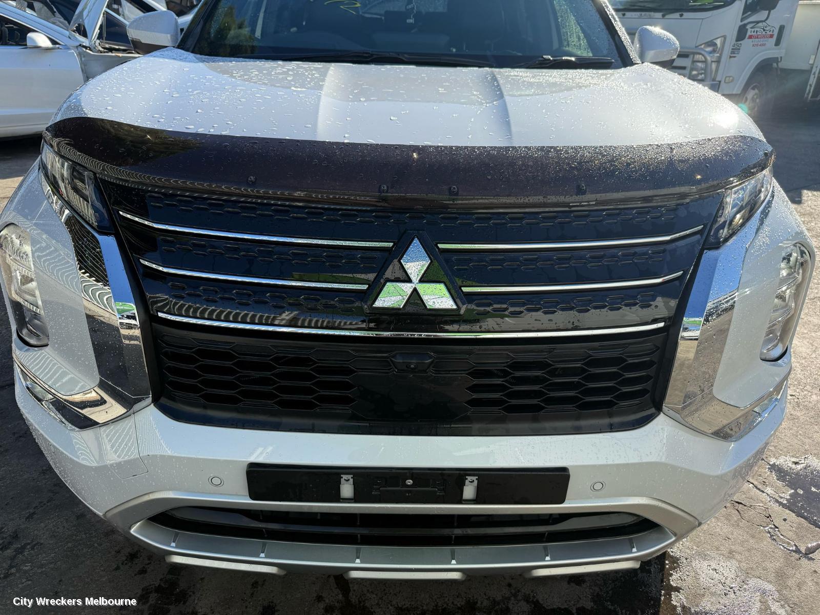 MITSUBISHI OUTLANDER RIGHT GUARD LINER, FRONT, ZM, 08/2021 ONWARDS