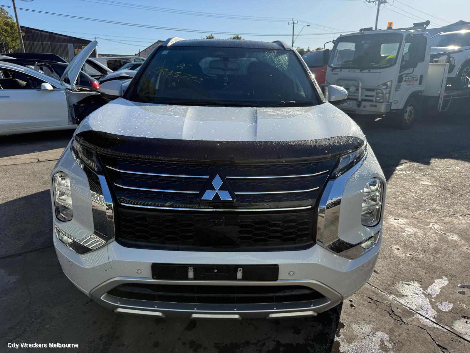 MITSUBISHI OUTLANDER RIGHT GUARD LINER, FRONT, ZM, 08/2021 ONWARDS