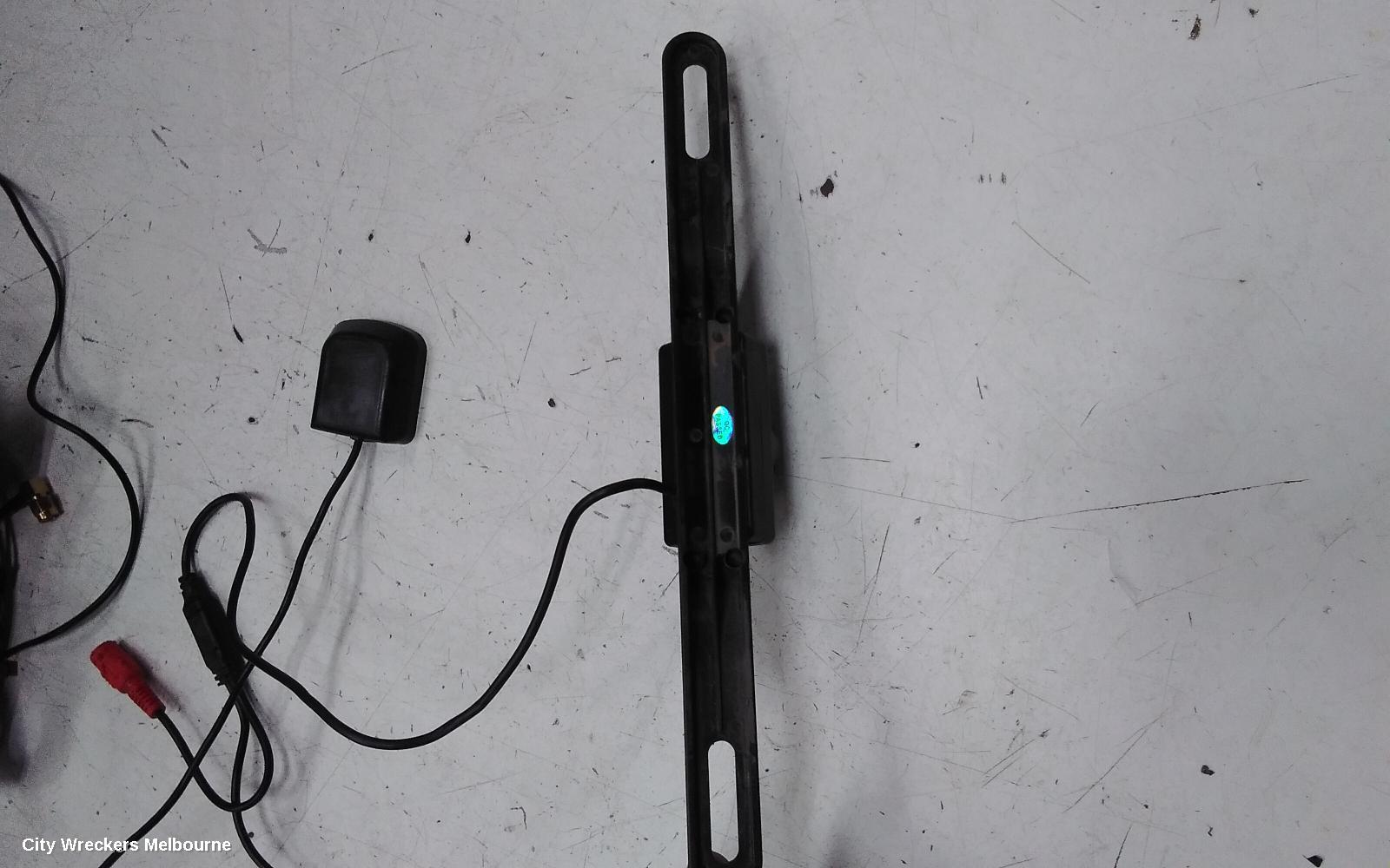 VOLKSWAGEN GOLF RADIO/CD/DVD/SAT/TV, DISPLAY & HEAD UNIT (RCD510), GEN 5, 06/2004 - 02/2009