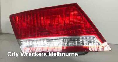 HONDA ODYSSEY REAR GARNISH, TAILGATE LAMP (LH SIDE), RB, 04/2009 - 10/2011