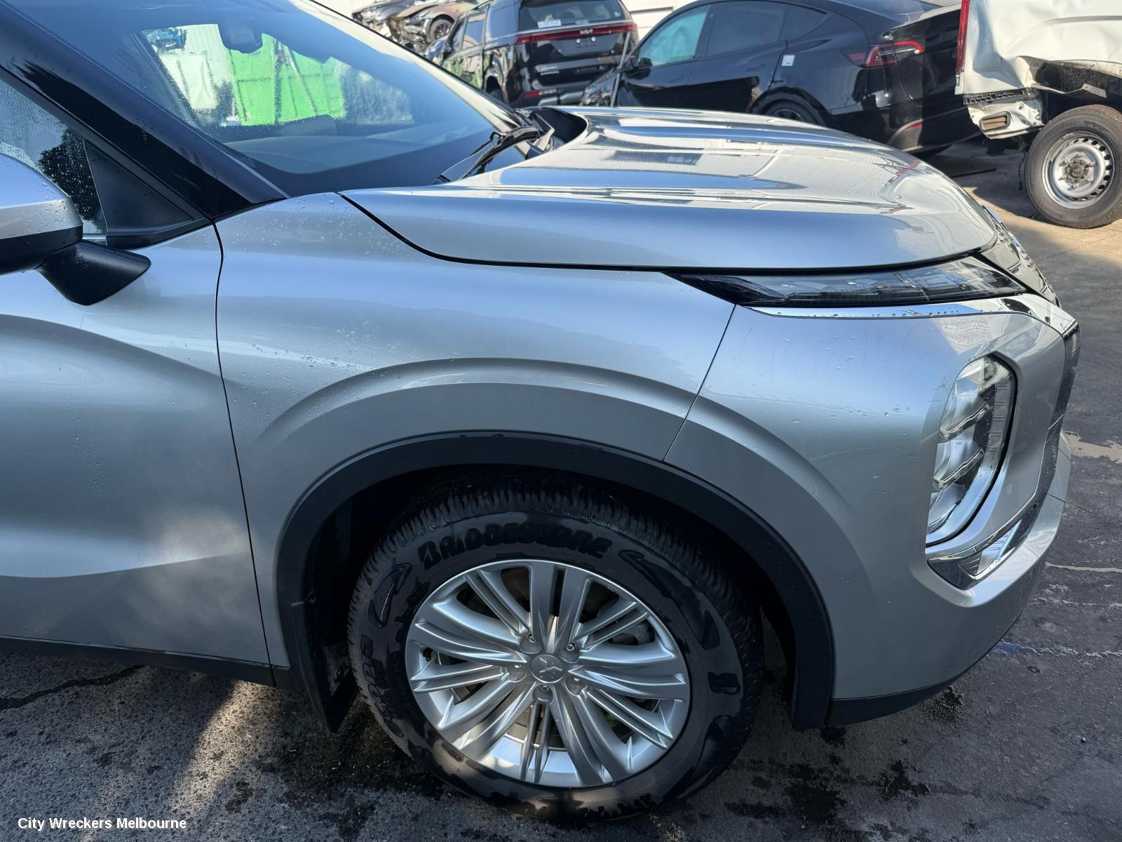 MITSUBISHI OUTLANDER LEFT GUARD LINER, FRONT, ZM, 08/2021 ONWARDS