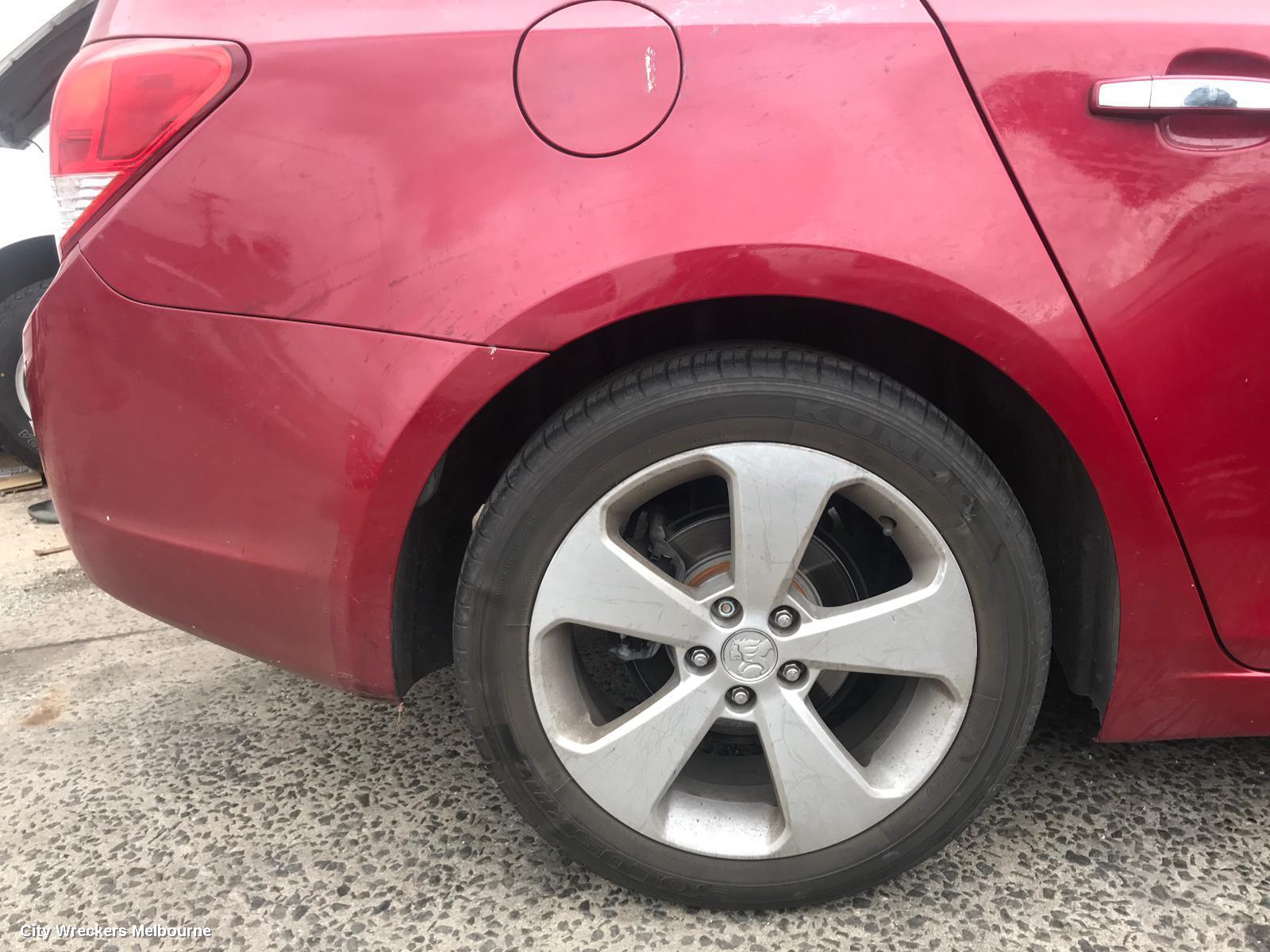 HOLDEN CRUZE LEFT TAILLIGHT, JG/JH, SEDAN, 03/2009 - 01/2017