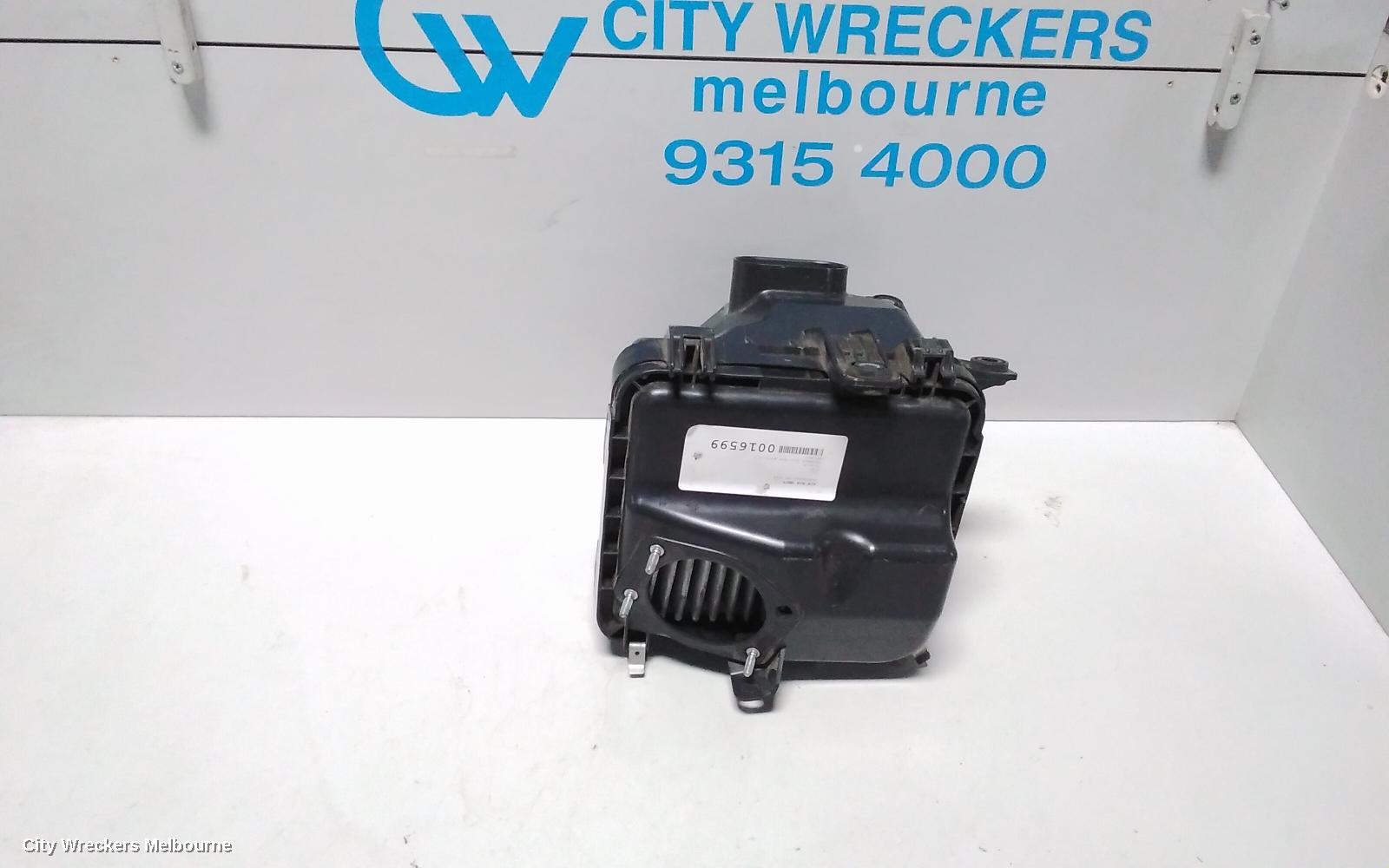 MITSUBISHI 380 AIR CLEANER/BOX, AIR CLEANER, DB, 3.8, 6G75, 09/2005 - 03/2008