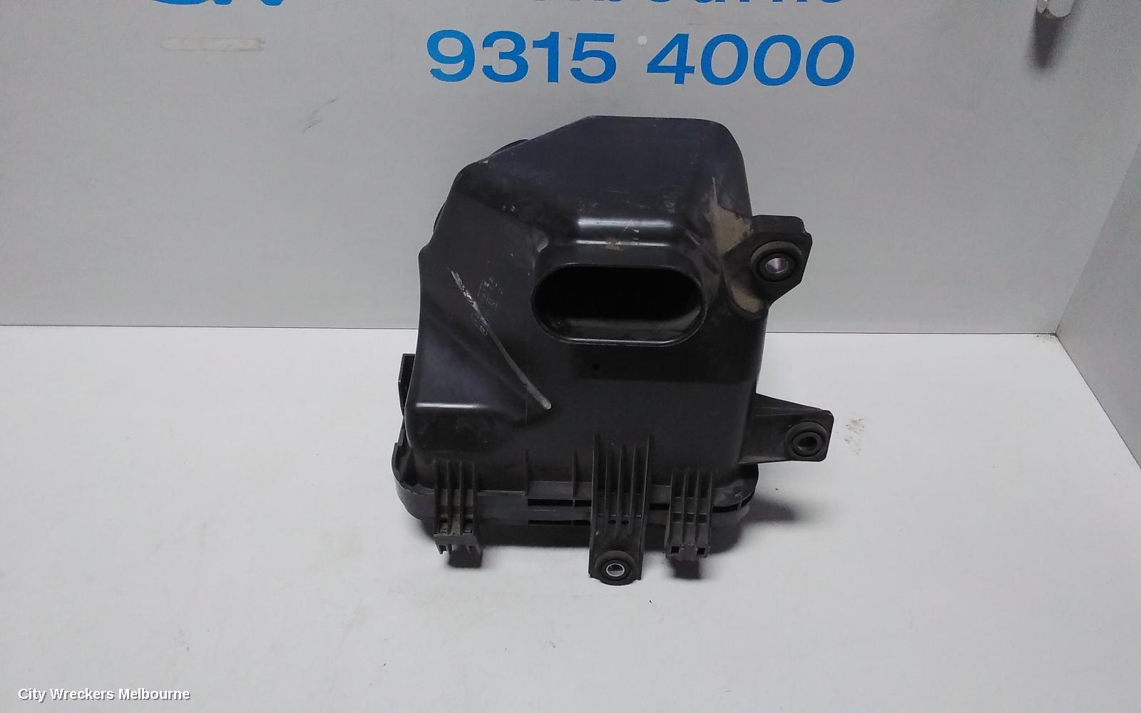 MITSUBISHI 380 AIR CLEANER/BOX, AIR CLEANER, DB, 3.8, 6G75, 09/2005 - 03/2008