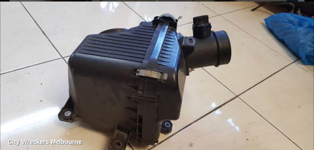MITSUBISHI 380 AIR CLEANER/BOX, AIR CLEANER, DB, 3.8, 6G75, 09/2005 - 03/2008