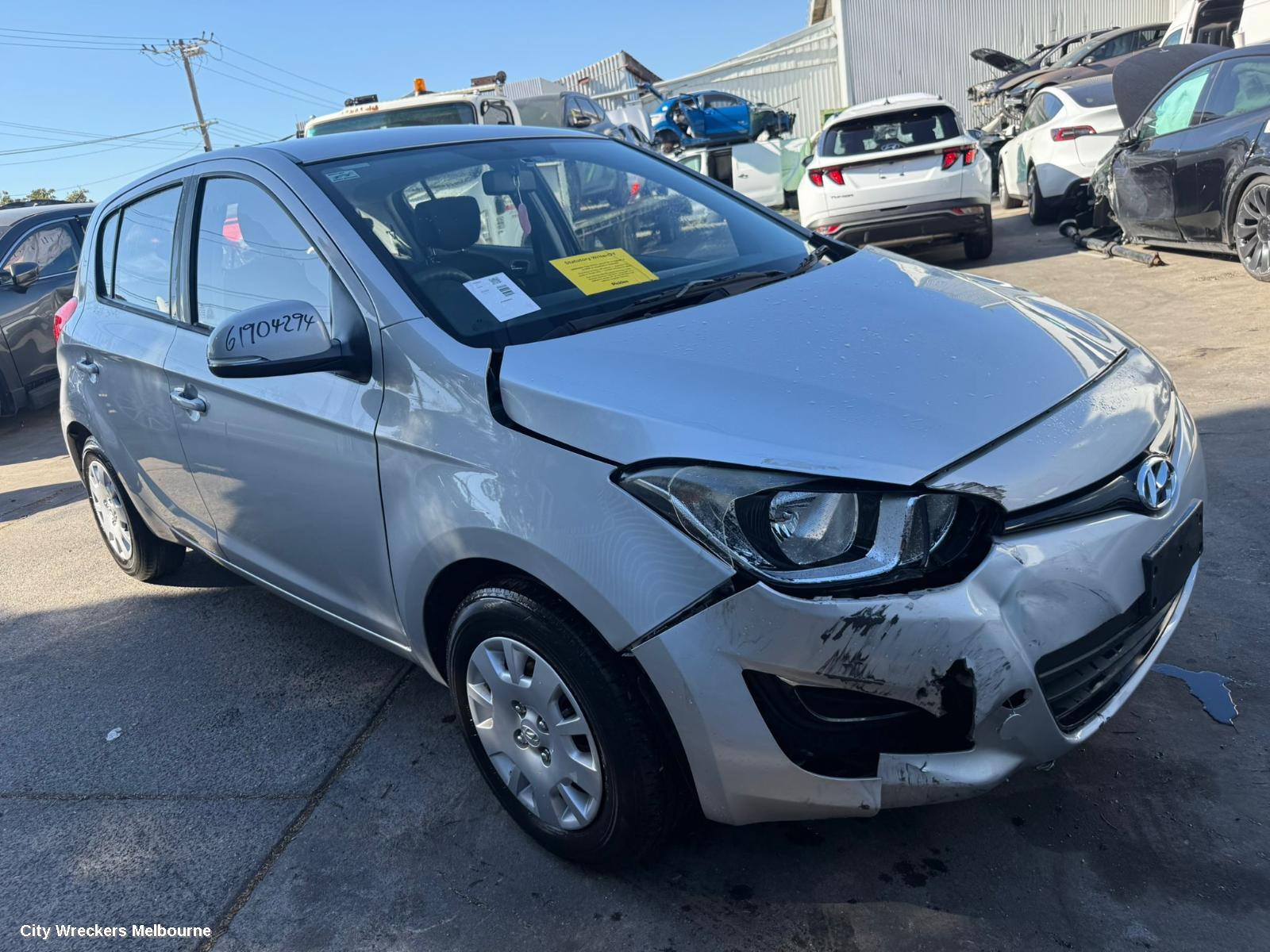 HYUNDAI I20 LEFT DOOR MIRROR, PB, MANUAL FOLDING, W/ FLASHER TYPE, 03/2012 - 12/2015
