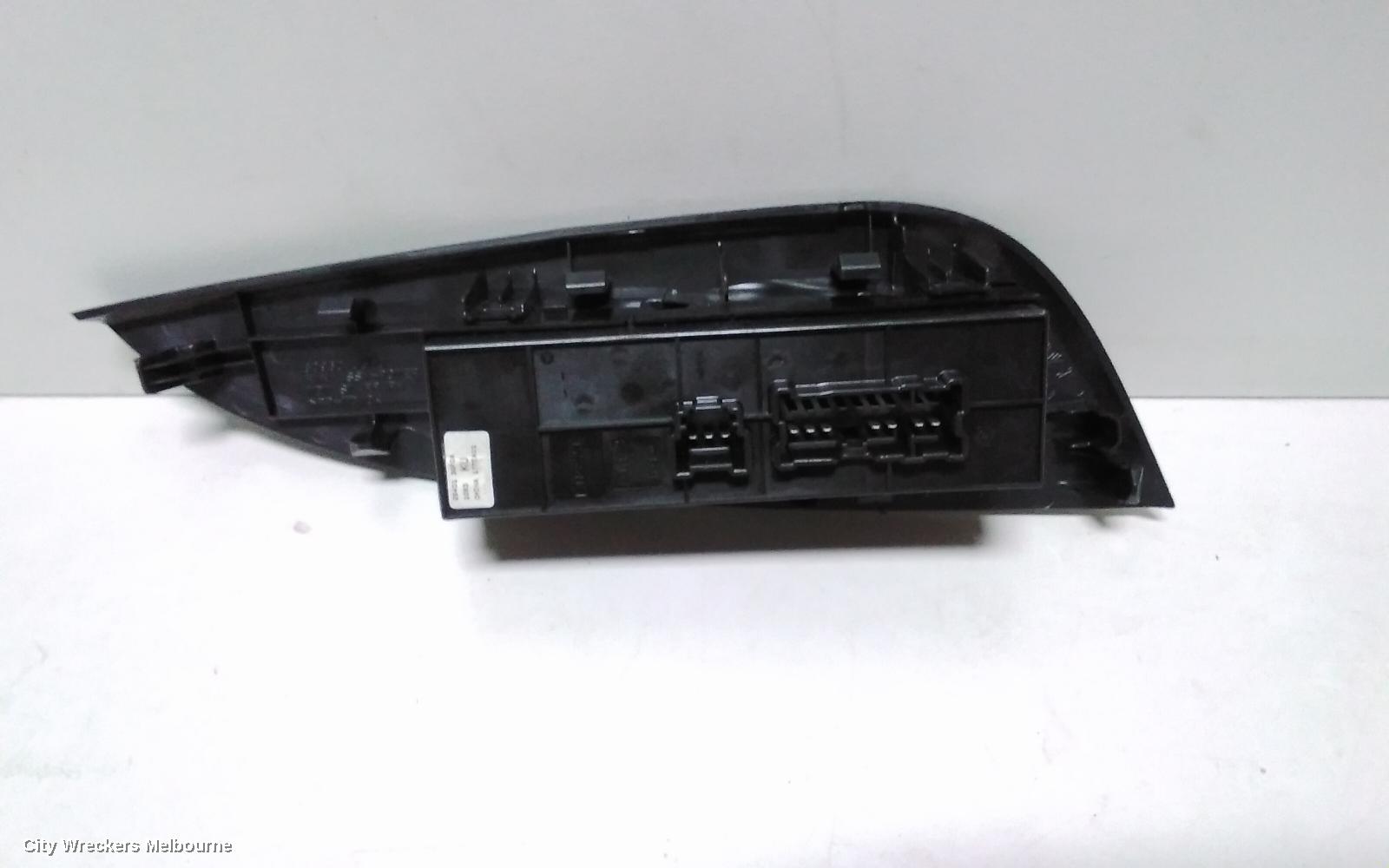 NISSAN PULSAR PWR DR WIND SWITCH, RH FRONT (MASTER SWITCH), HATCH, C12, 05/2013 - 12/2016